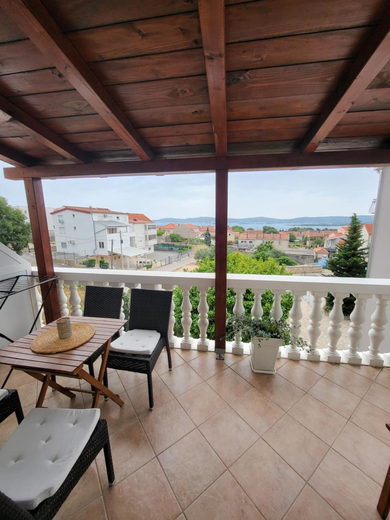 Apartment Magdalena Sveti Filip i Jakov Exterior foto